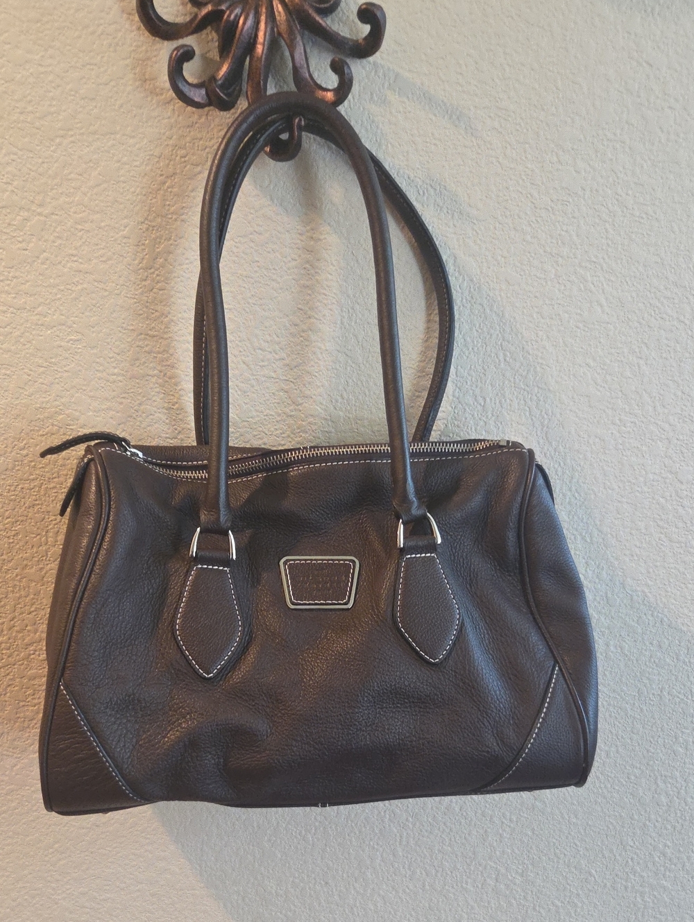 Wilsons Leather, Classic Women’s Leather Satchel Bag , Y2K, Vintage, Leather Bag